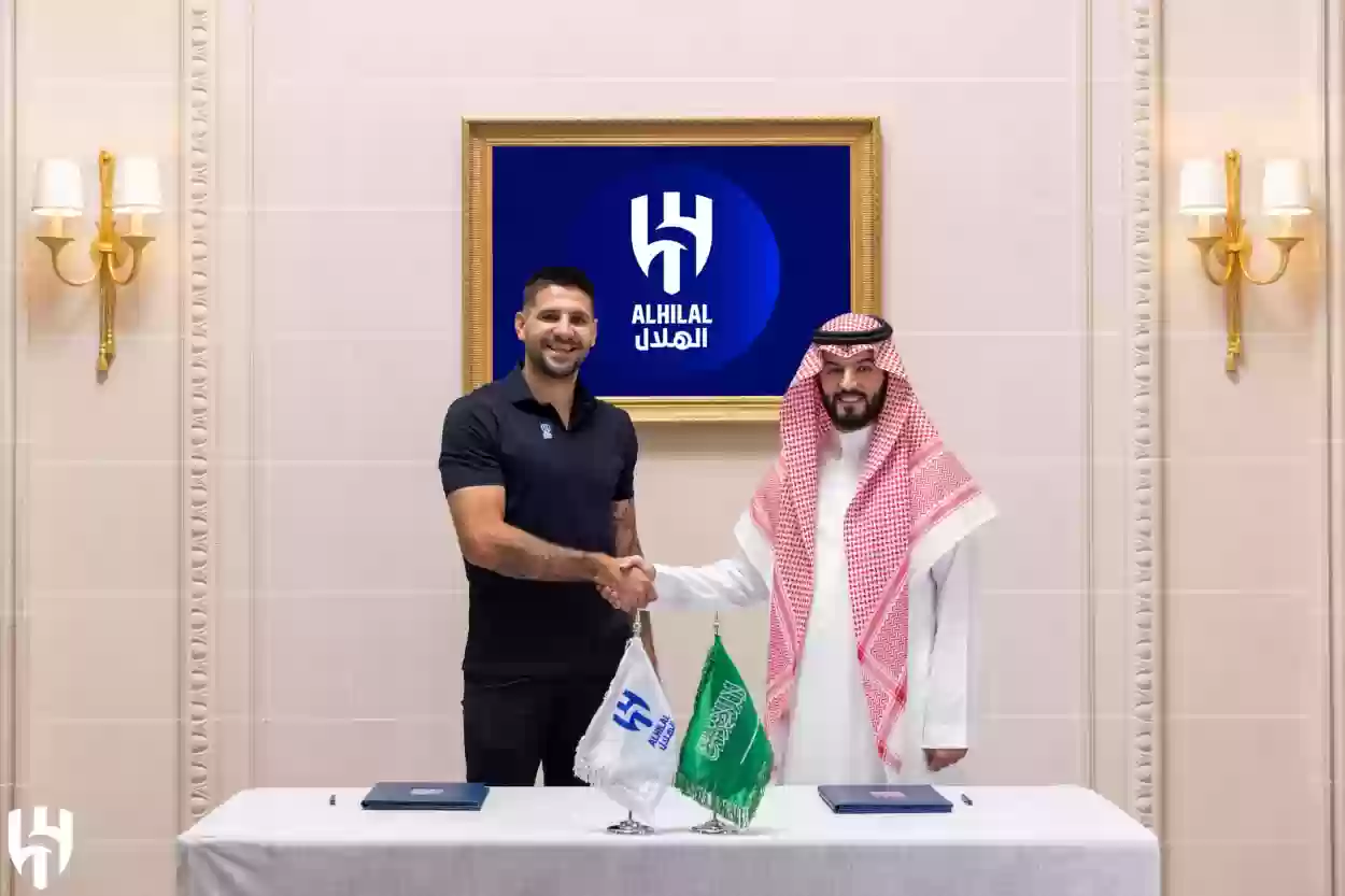 بعد انضمام ميتروفيتش رسميًا إلى الهلال السعودي